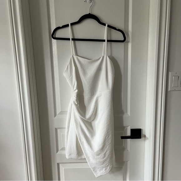 NWT Zara White Dress M - Picture 1 of 2